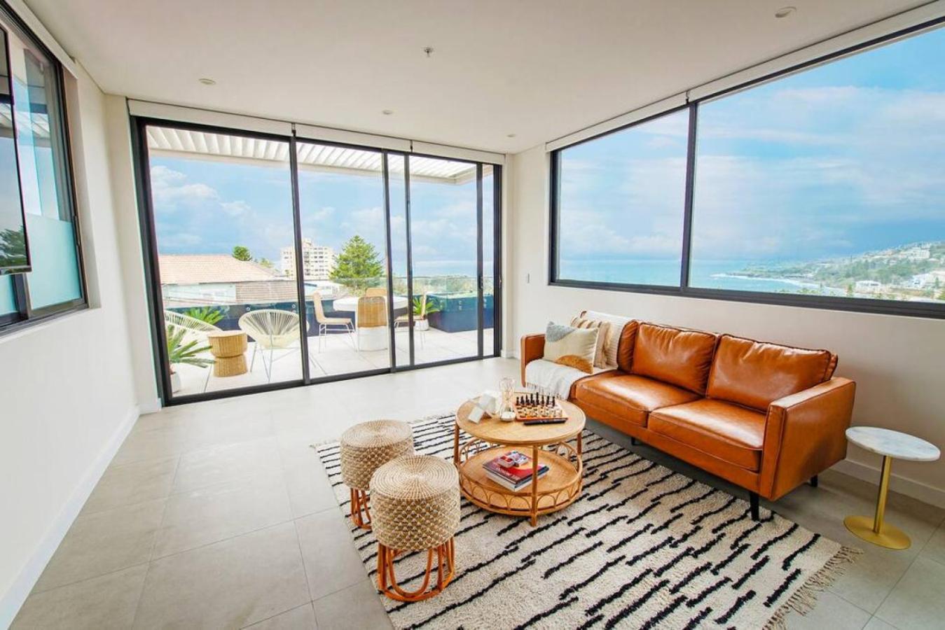 Coogee Beachside Penthouse 7 *
