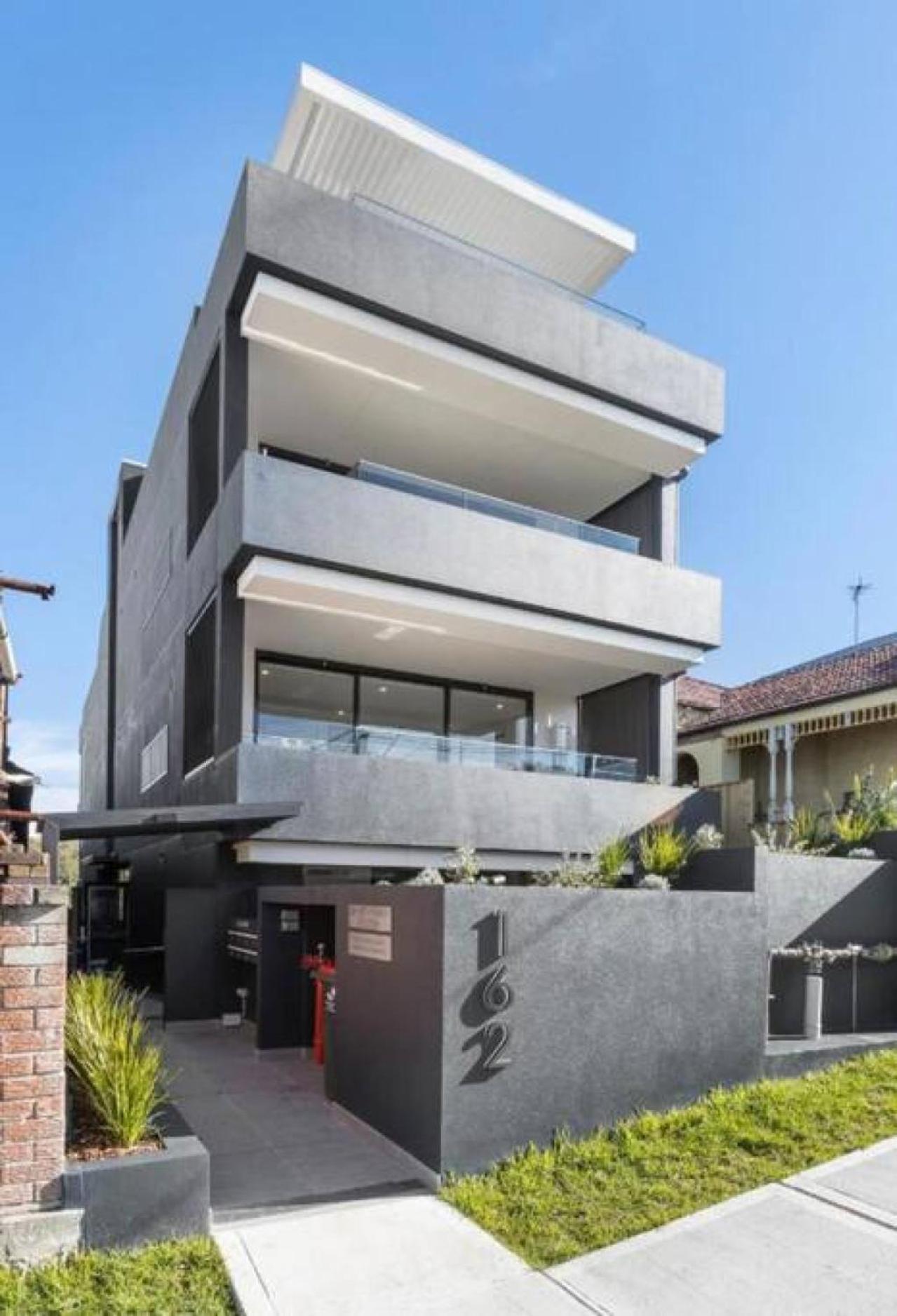 Coogee Beachside Penthouse 7 * Sydney
