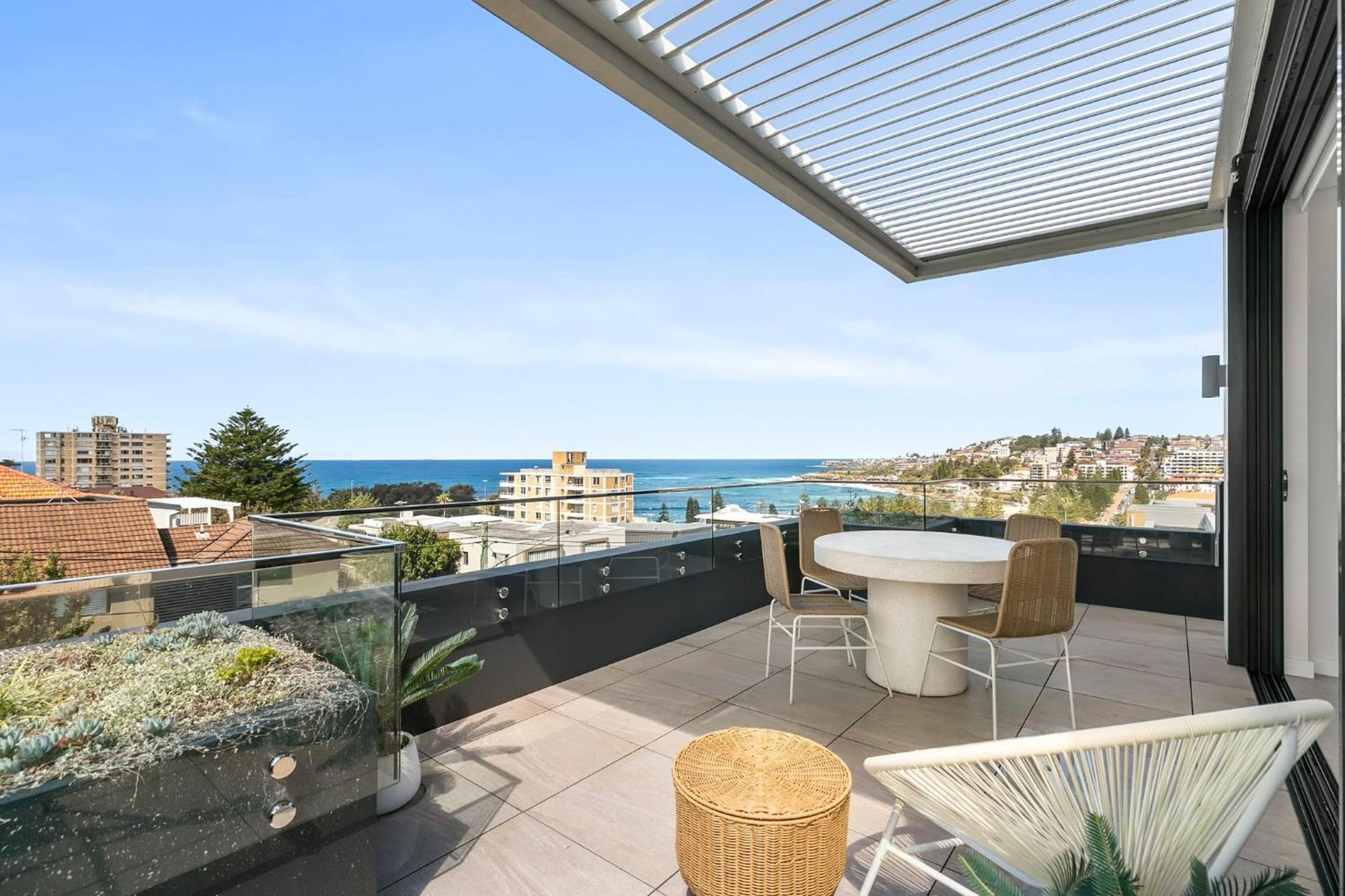 Coogee Beachside Penthouse 7 Apartment