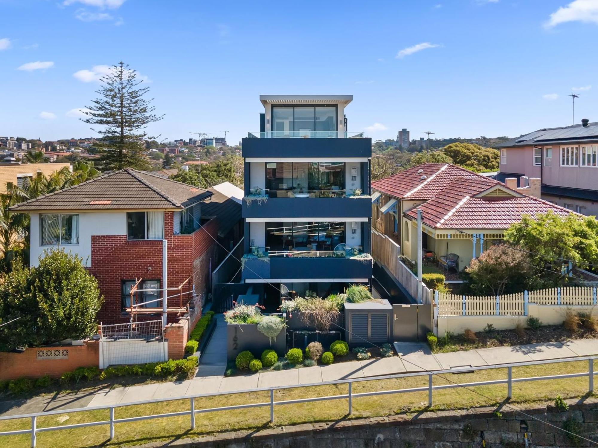 Coogee Beachside Penthouse 7 Sydney