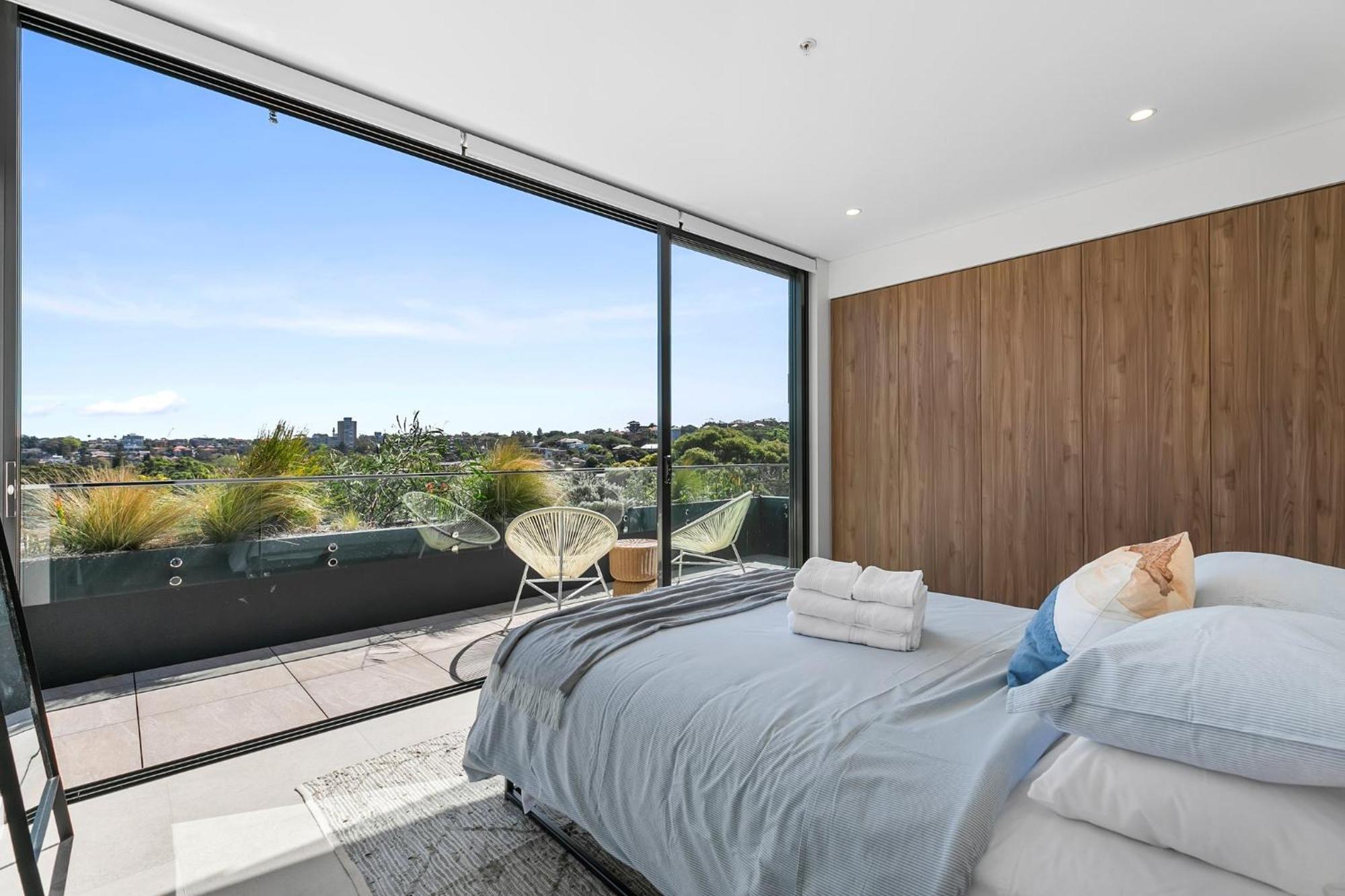 Coogee Beachside Penthouse 7 Apartment Sydney